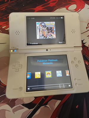 Nintendo DSi XL white used, chipped, with stylus, Type C charger, 32GB Micro SD