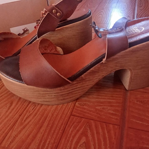 Sunshine sandals size 38 like new, pink brown black