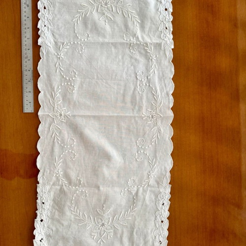 Small Cutwork Doilies set of 8 like new