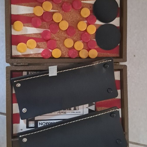 Backgammon like new, height 24 cm, width 17.5 cm