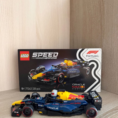Lego Speed Champions Formula 1 car