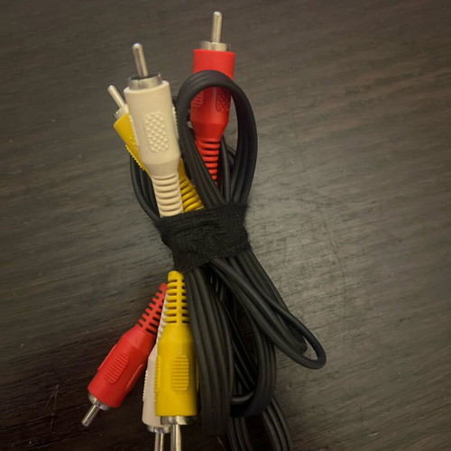 RCA composite AV cable 3-to-3 used, excellent condition
