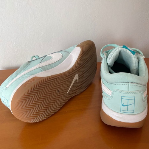 Nike tennis-style shoes used, size 38.5, turquoise