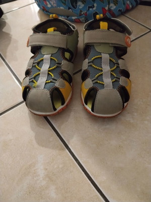 Garvalin anatomical sandals size 32 new, boys