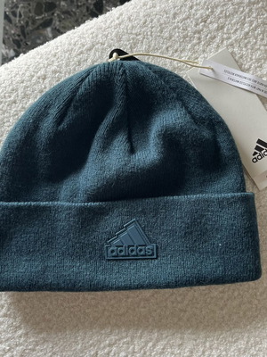 Adidas beanie new dark green one size