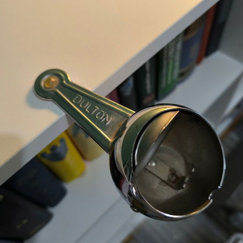 Ashtray clip like new, silver nickel color