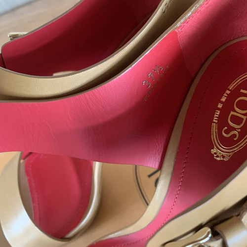 Tod's leather sandals new with red interior details