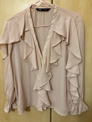 Риза Zara розова бежова с волани като нова, oversized размер