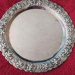 Serving platter without mark like new