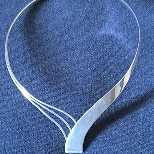 925 Silver Joker Necklace like new with modern design