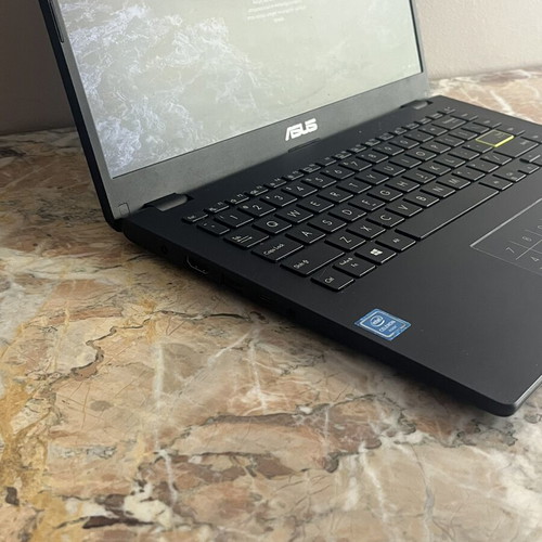 Asus Vivobook E410MA-206 laptop