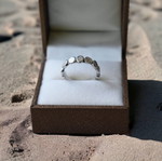 Ammódis ring new, 925 silver with embossed sand pattern
