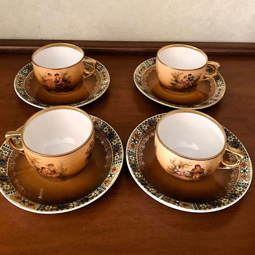 M.Z. Altrohlau porcelain set used, 4 cups and 4 saucers