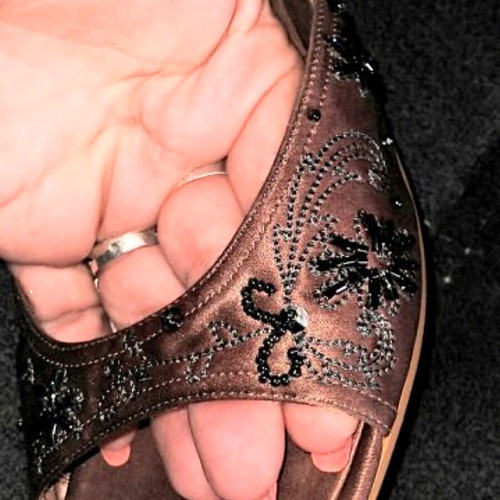 Clarks παντόφλες με χειροποίητη διακόσμηση από μεταξωτό σατέν μεταχειρισμένες, μέγεθος 38, ροζ