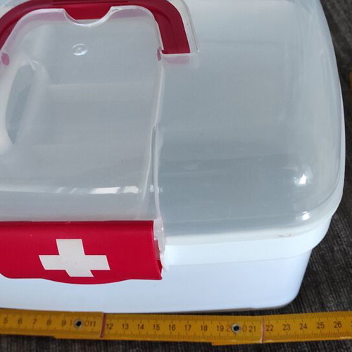 Home pharmacy kit like new