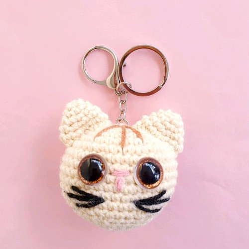 Keychain Charm Bag Cat Cream Amigurumi Knitted Handmade New