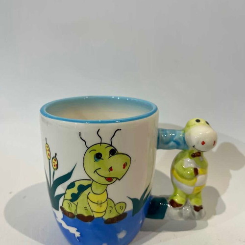 Children's turtle mug used 10x12