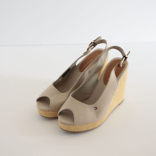 Tommy Hilfiger platform sandals, beige, size 39