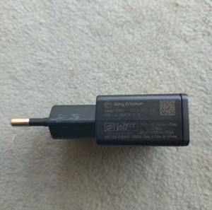 SONY ERICSSON ΦΟΡΤΙΣΤΗΣ + ΚΑΙ ΚΑΛΩΔΙΑ