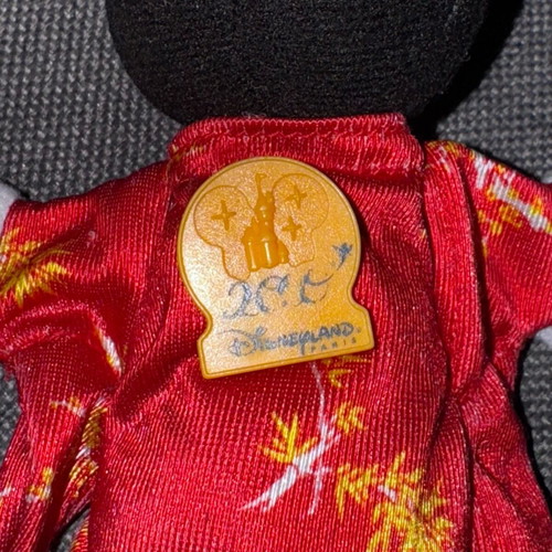 Minnie Mouse Disney figure with kimono outfit like new, 16cm