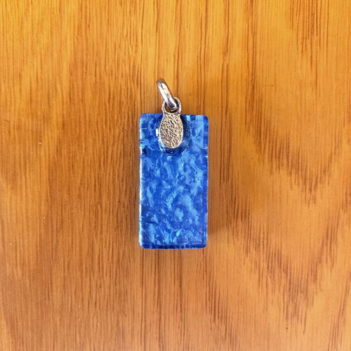 Murano-style pendant like new with blue and silver shades