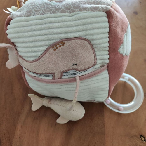 Little Dutch fabric activity cube