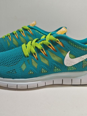 Αυθεντικά αθλητικά παπούτσια Nike Free 5.0 σαν καινούργια, μέγεθος 40