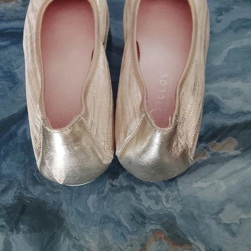 Pitillos ballerinas used, gold color, size 39