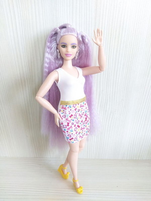Barbie Extra doll number 18 from 2022, new