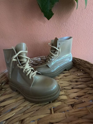 Women's beige waterproof boots size 38 new, galoshes style