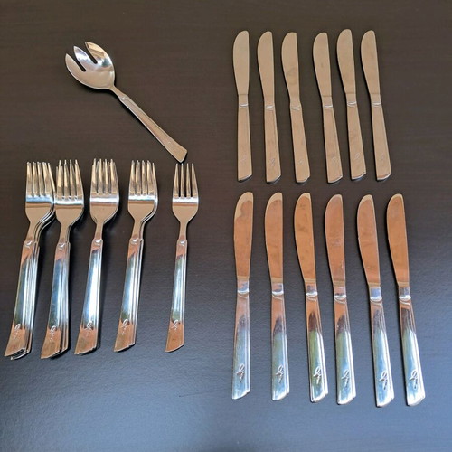 Silver Plated Cutlery England, 25 Pieces, Like New