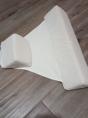 Baby sleep wedge like new for plagiocephaly