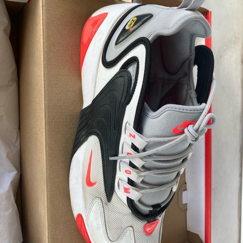 Nike Zoom 2K sneakers used, size 44.5, black and white