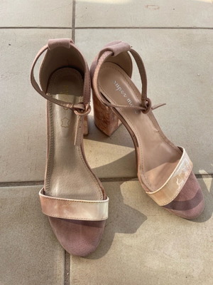 Migato high heels used size 37 9cm pink and beige