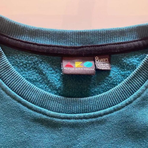 Children's petrol sweatshirt with embossed TRAVEL design and airplane, size 8