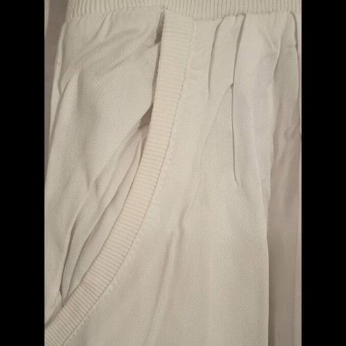 White Zara pants like new with elastic waist and ankle, size S