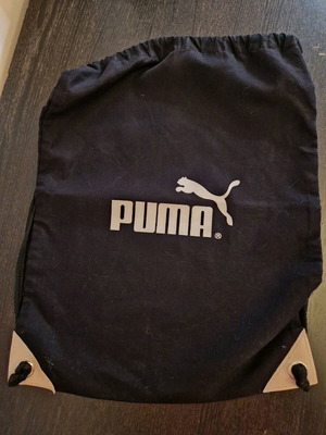 Τσάντα πλάτης Puma μαύρη σαν καινούργια