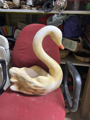 Garden decoration gypsum swan used