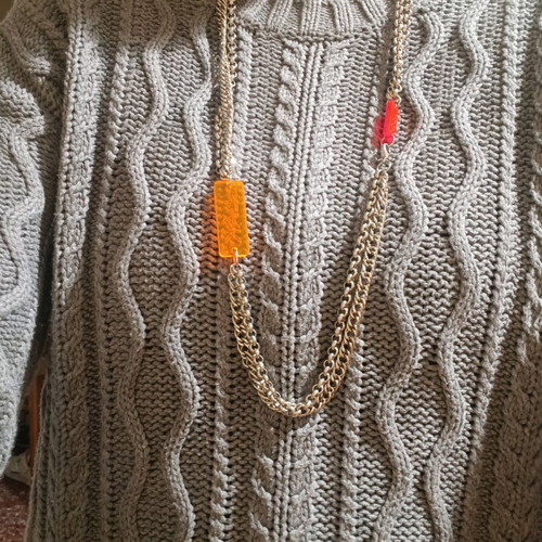 .LAK necklace with silver chain and cat details like new