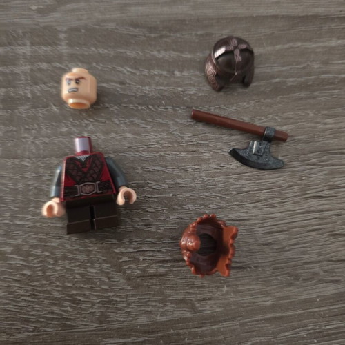 LEGO The Lord of the Rings Gimli Minifigure like new