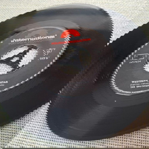 The Spotnicks – Dark Eyes / Western Guitar  7' ΣΠΑΝΙΟ