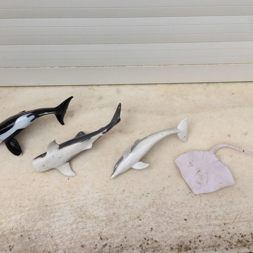 Set of 4 plastic water animal figures used, solid