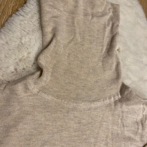 Stradivarius thin turtleneck used, size S, beige with buttons