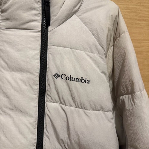 Columbia jacket like new, white with special inner lining for ski use