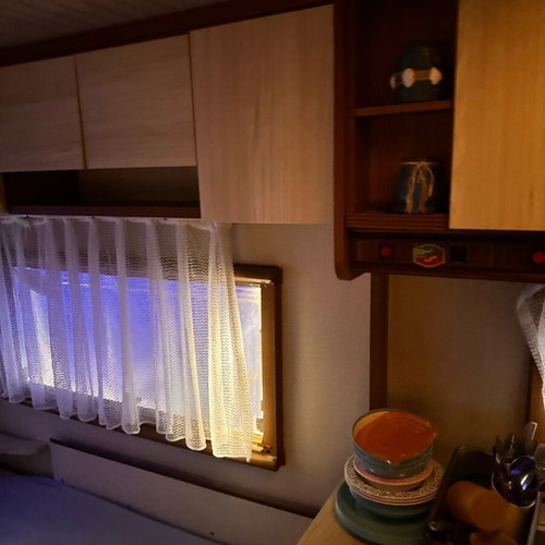 Hobby Prestige 610 7m caravan renovated with full equipment