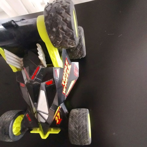 Taiyo RC triple wheels remote control car