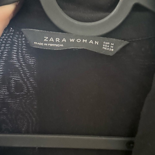 Zara shirt black like new, size M