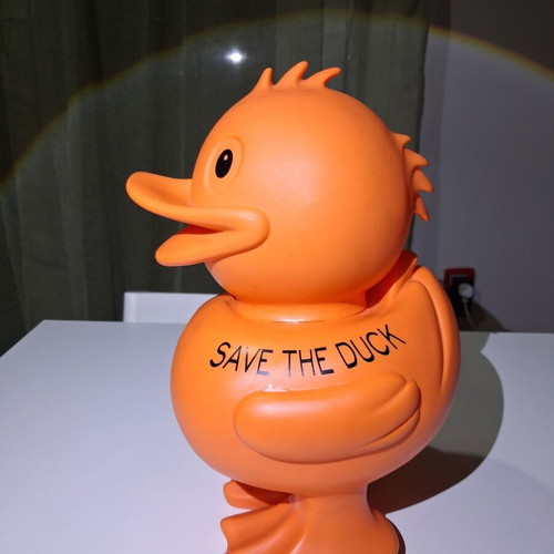 Collectible figure Save The Duck duck orange, like new