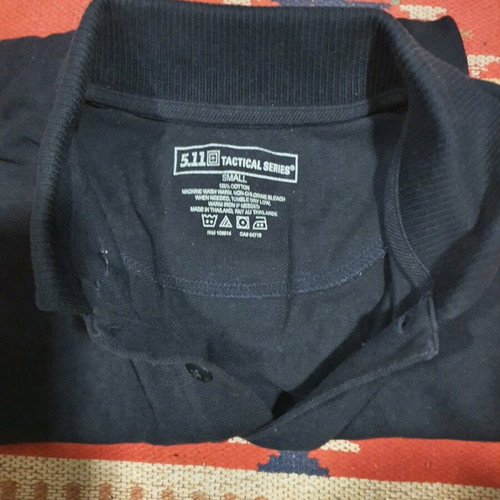 5.11 Tactical Series polo shirt like new, size Small, Navy Blue