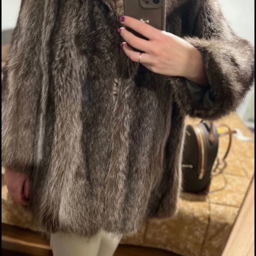 Raccoon fur coat like new, size L, gray brown